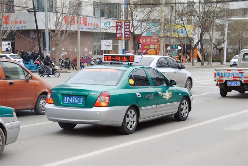 出租車車屏廣告